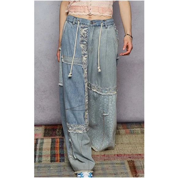 POL Light Wash Floral Print Stretchy Waist Wide leg Denim Jeans - Picture 5 of 7